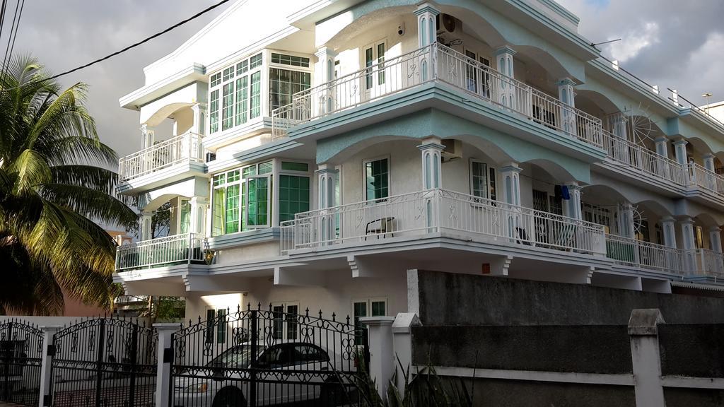 Residence Lasenza Apartment Flic-en-Flacq Dış mekan fotoğraf